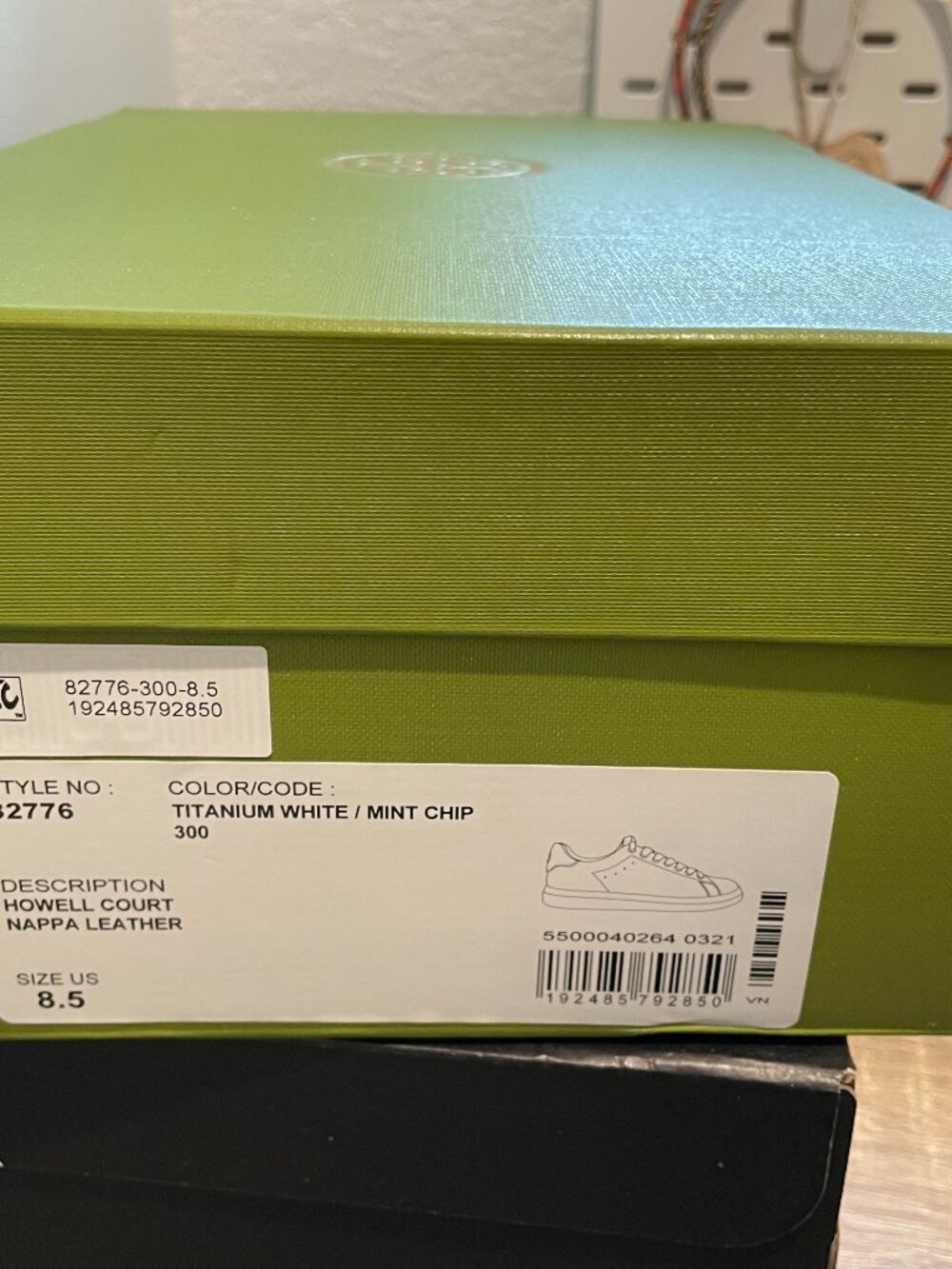 Tory Burch Howell Leather Sneaker - New in Box - Size 8.5 - Picture 4 of 4